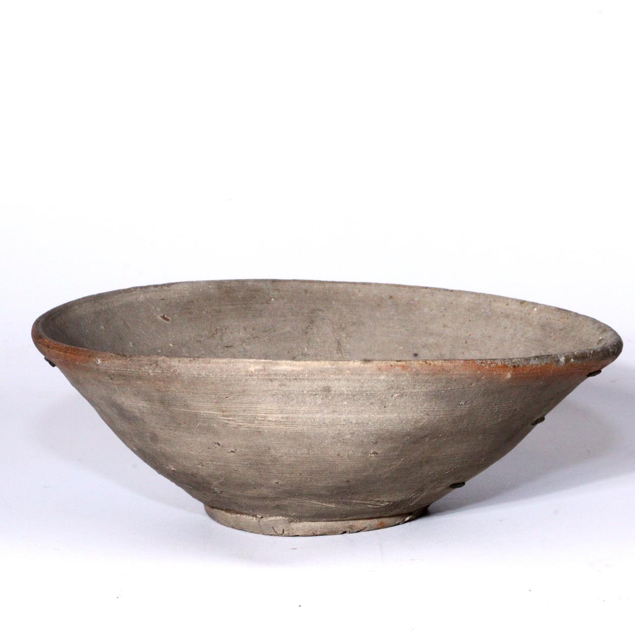Antique Japanese Mino Ware Bowl 14C Shirashi Kasugai Staple