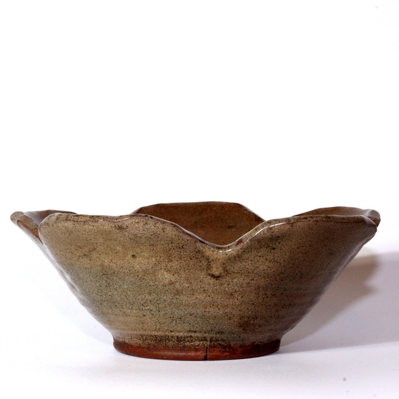 Japanese Antique Takatori ware Basin Flower-Shaped Bolw Tea Chawan pottery