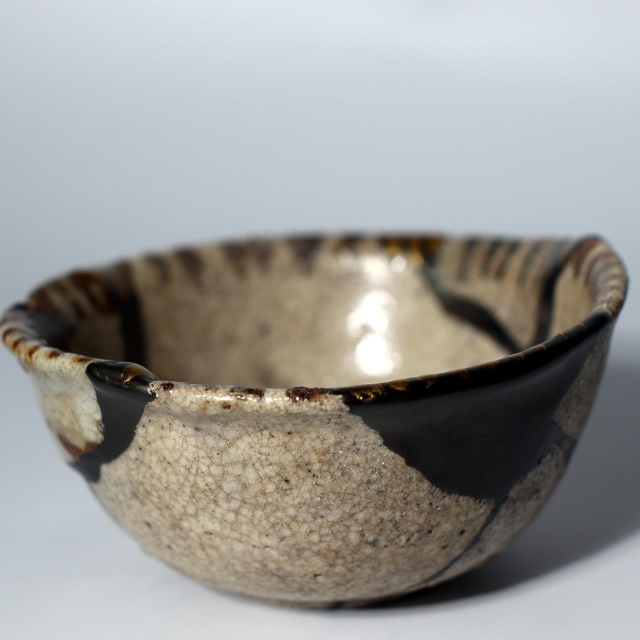 Japanese Antique Shino ware Tea Bowl Pottery Ceramic Early Edo Period w / box