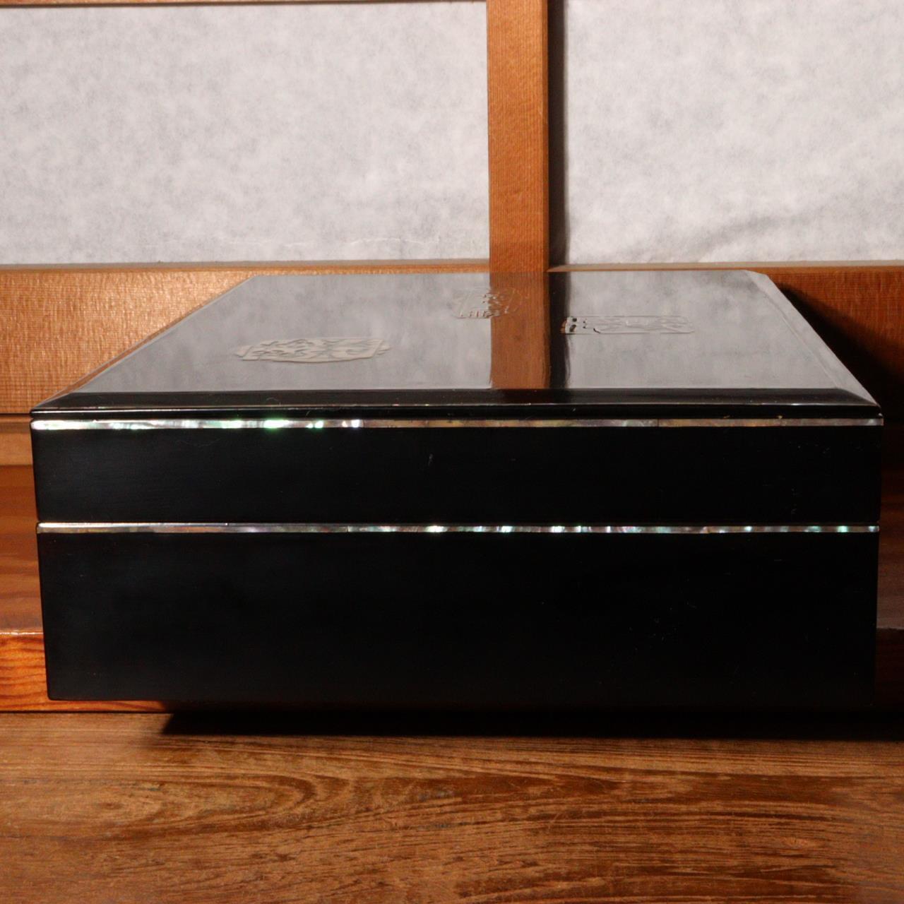 Japanese Lacquer Makie Raden Inkstone case wooden box signed w / box WBX216