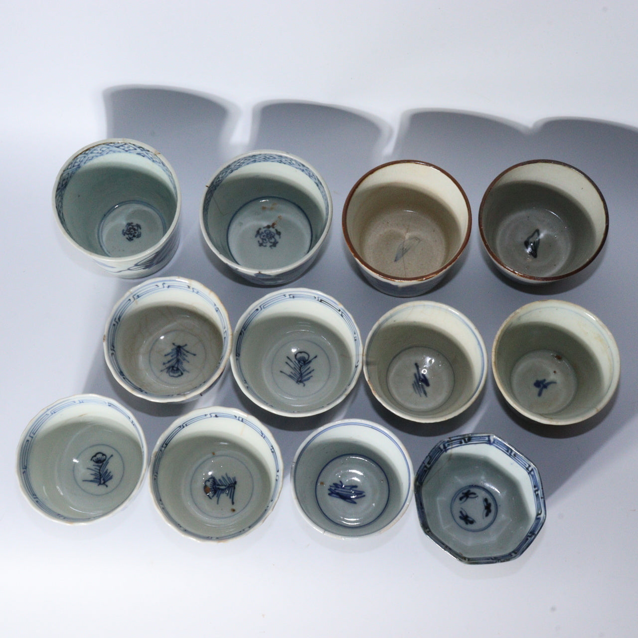 Antique Japanese Blue & White Porcelain Cups - Reference Pieces Soba choko IP112