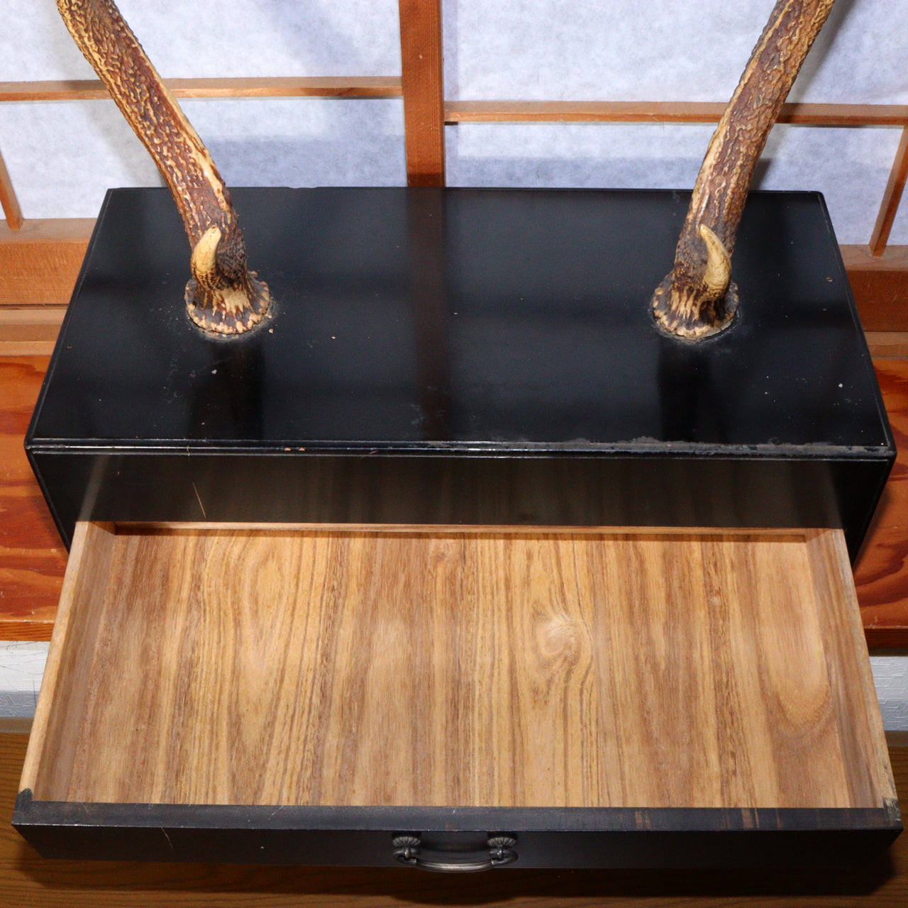 Japanese wooden Sword Rack Stand Deer antlers Kazuno Drawer Meiji era SWR348