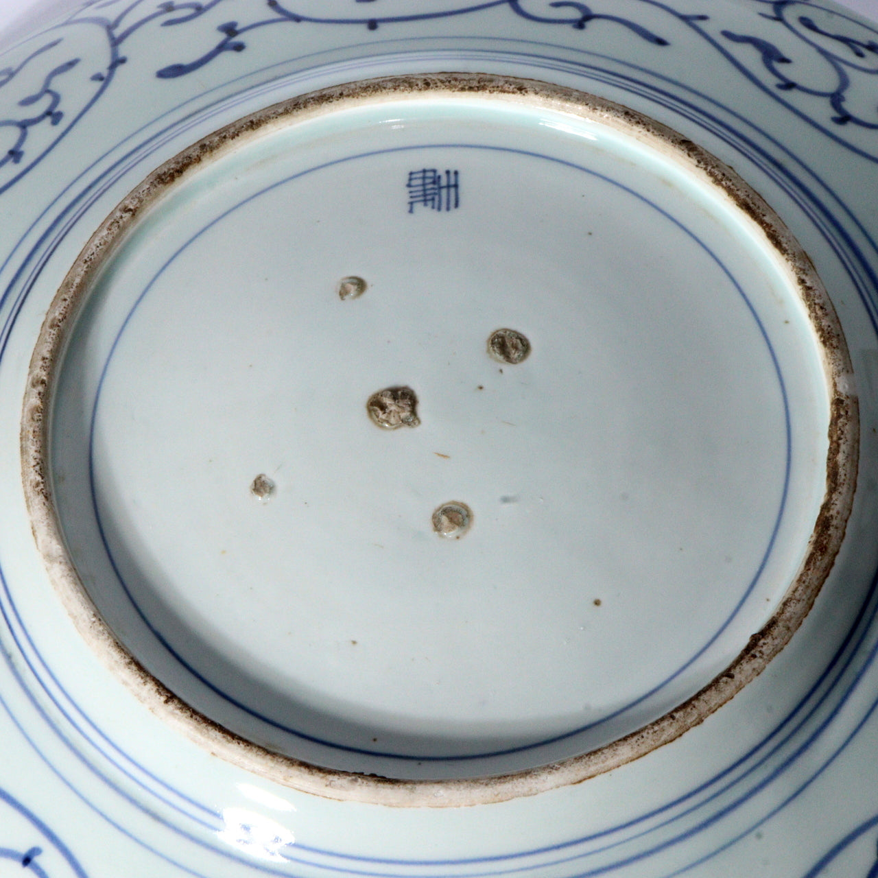 Large 18.1 Antique Japanese Imari Plate Octopus Vine Takokarakusa Pattern IP117