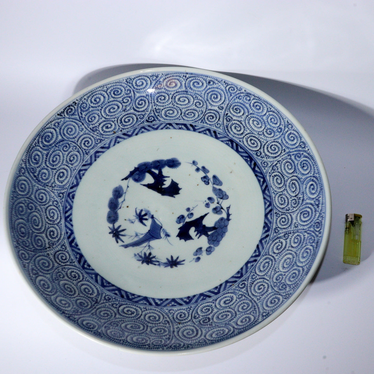 Large 18.1 Antique Japanese Imari Plate Octopus Vine Takokarakusa Pattern IP117