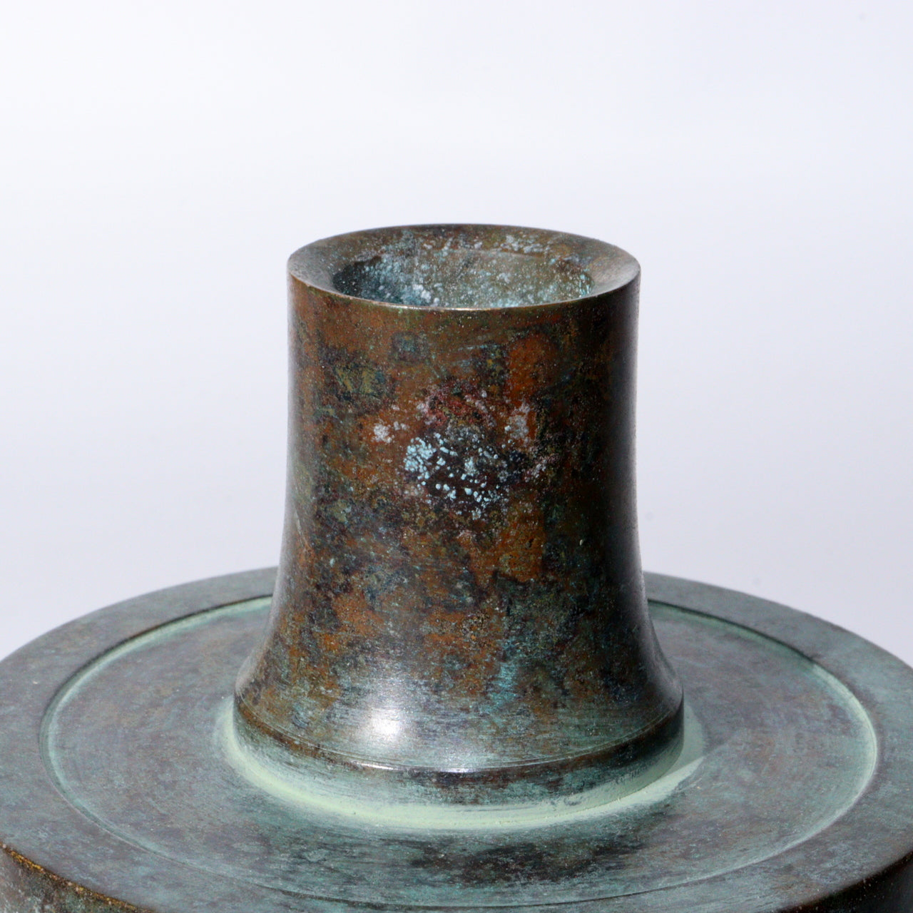 Japanese Bronze Vase Hasuda Shugoro Cultural Merit Awardee signed Box BV597