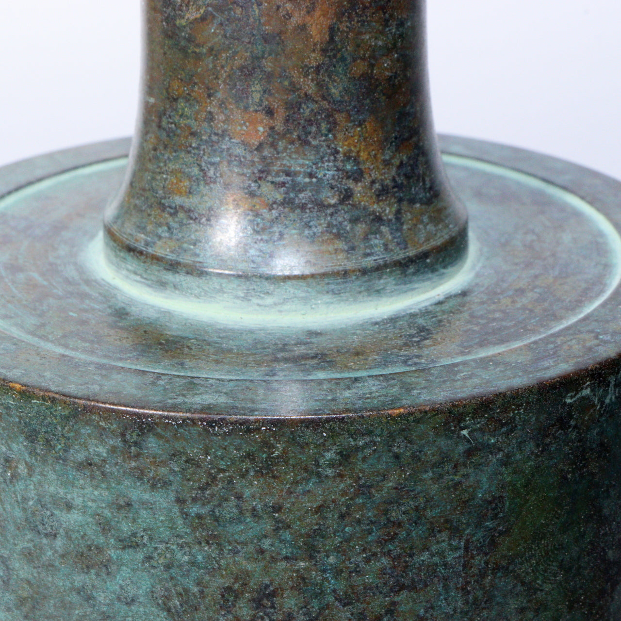 Japanese Bronze Vase Hasuda Shugoro Cultural Merit Awardee signed Box BV597