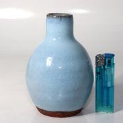Japanese Pottery Ceramic blue glazed Miyashita Zenji sake cup signed w / box