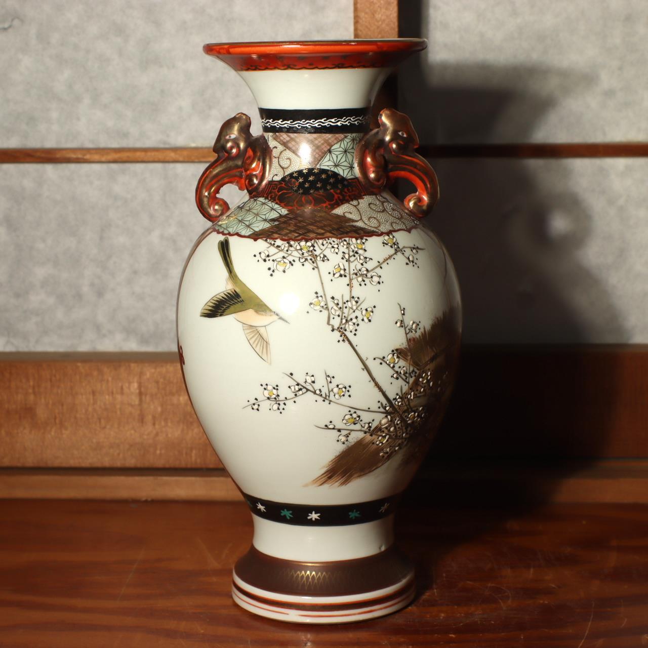 Japanese Antique Kutani vase flower porcelain Kaga Ishikawa Late Meiji PV197