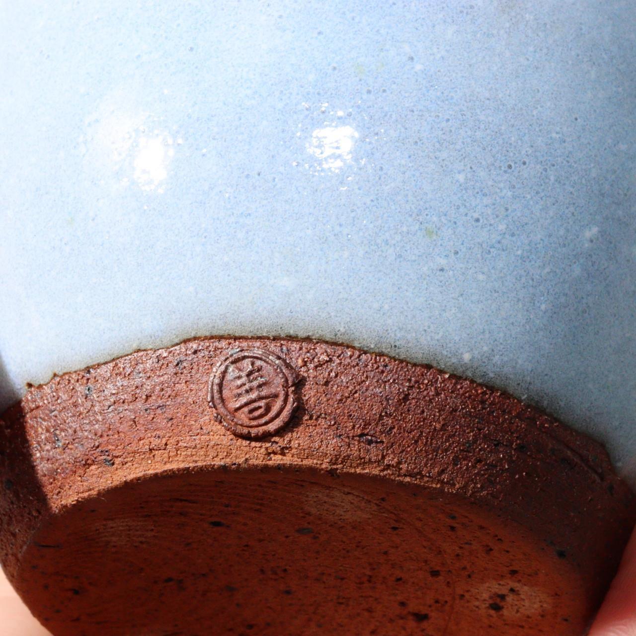 Japanese Pottery Ceramic blue glazed Miyashita Zenji sake cup signed w / box