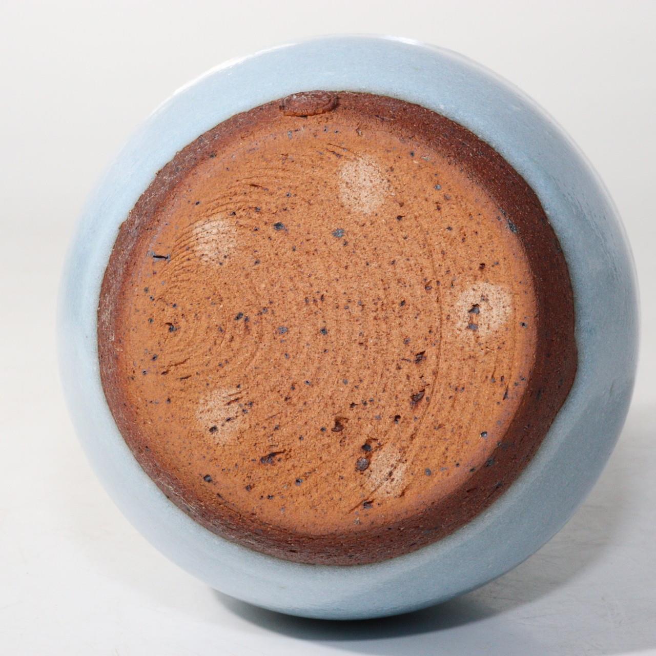 Japanese Pottery Ceramic blue glazed Miyashita Zenji sake cup signed w / box