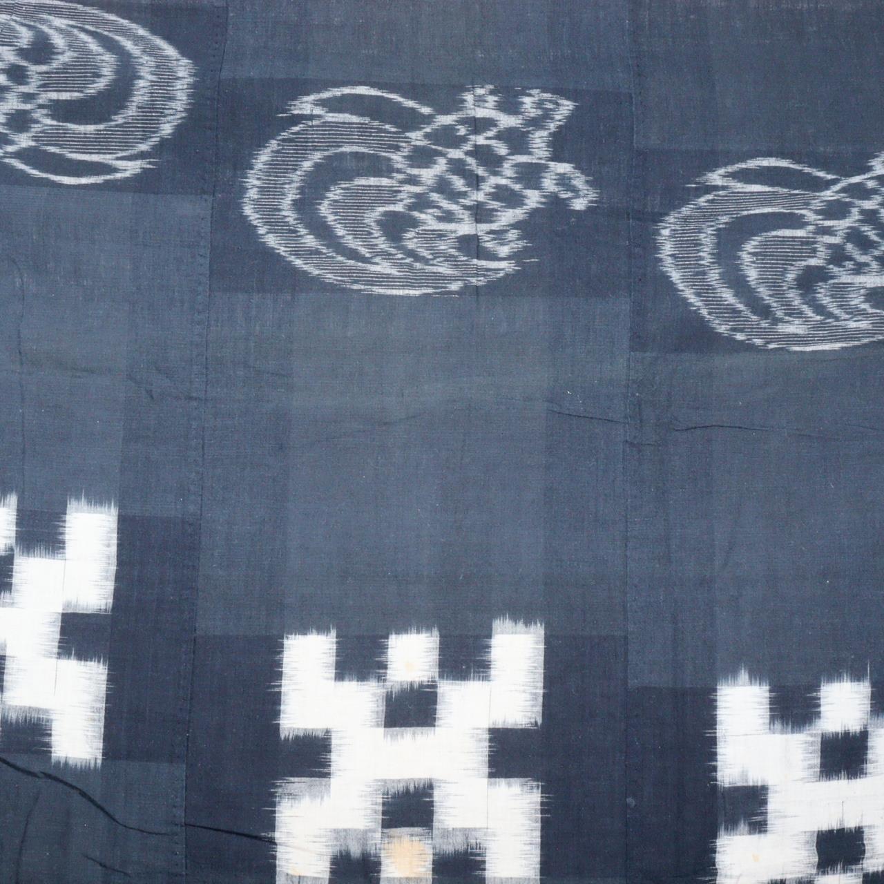 Japanese Cotton Cloth Kasuri STRUCTURE Crane Turtle design Boro Kimono BRKW86