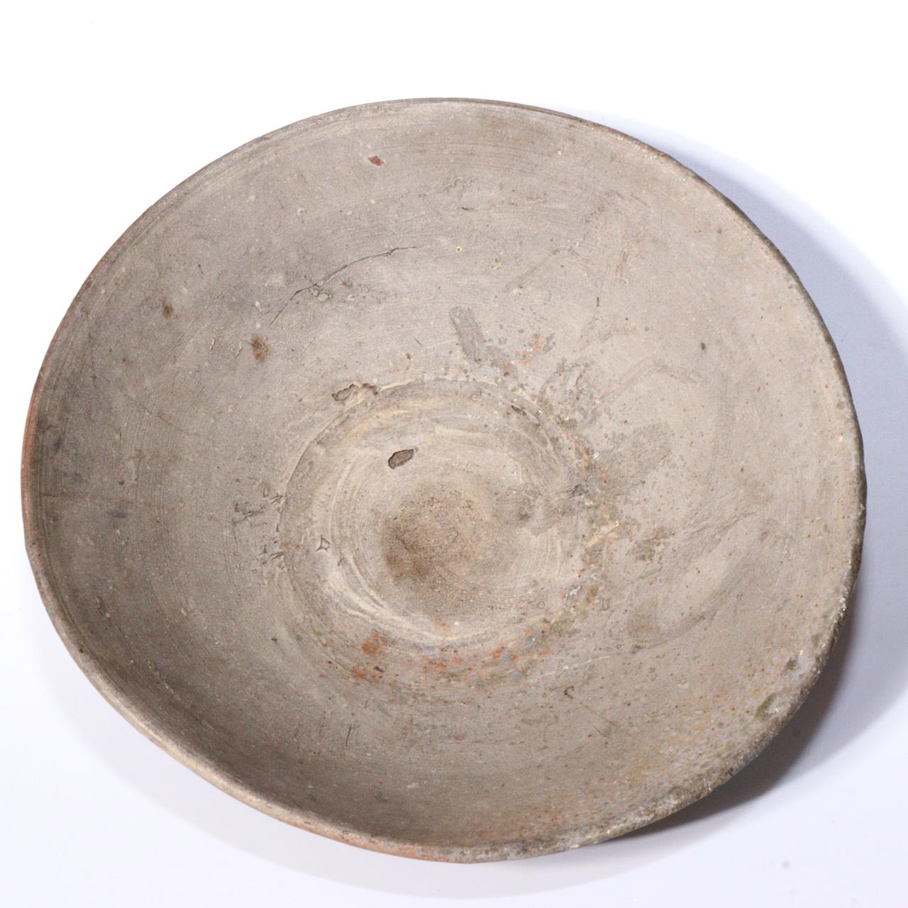 Antique Japanese Mino Ware Bowl 14C Shirashi Kasugai Staple
