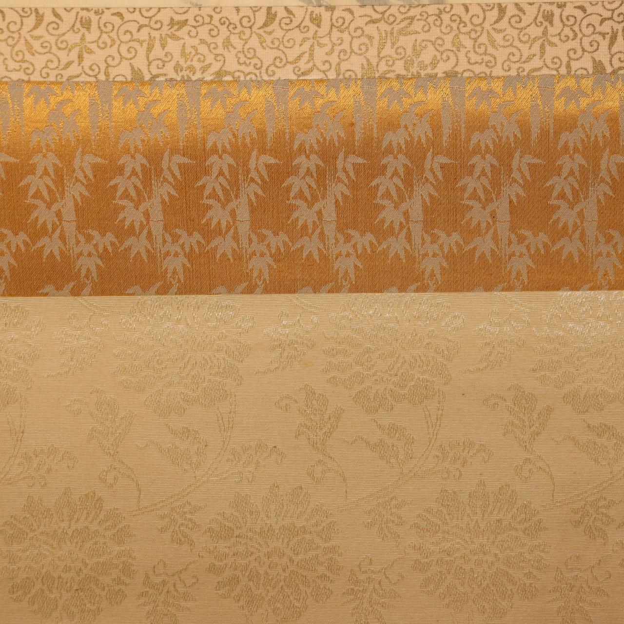 Japanese Hanging Scroll Kakejiku Tiger Painting on Silk with Signed Box ASO40819