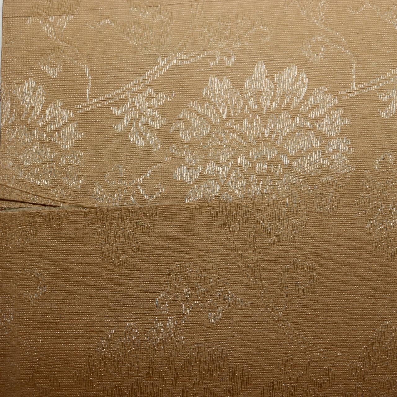 Japanese Hanging Scroll Kakejiku Tiger Painting on Silk with Signed Box ASO40821