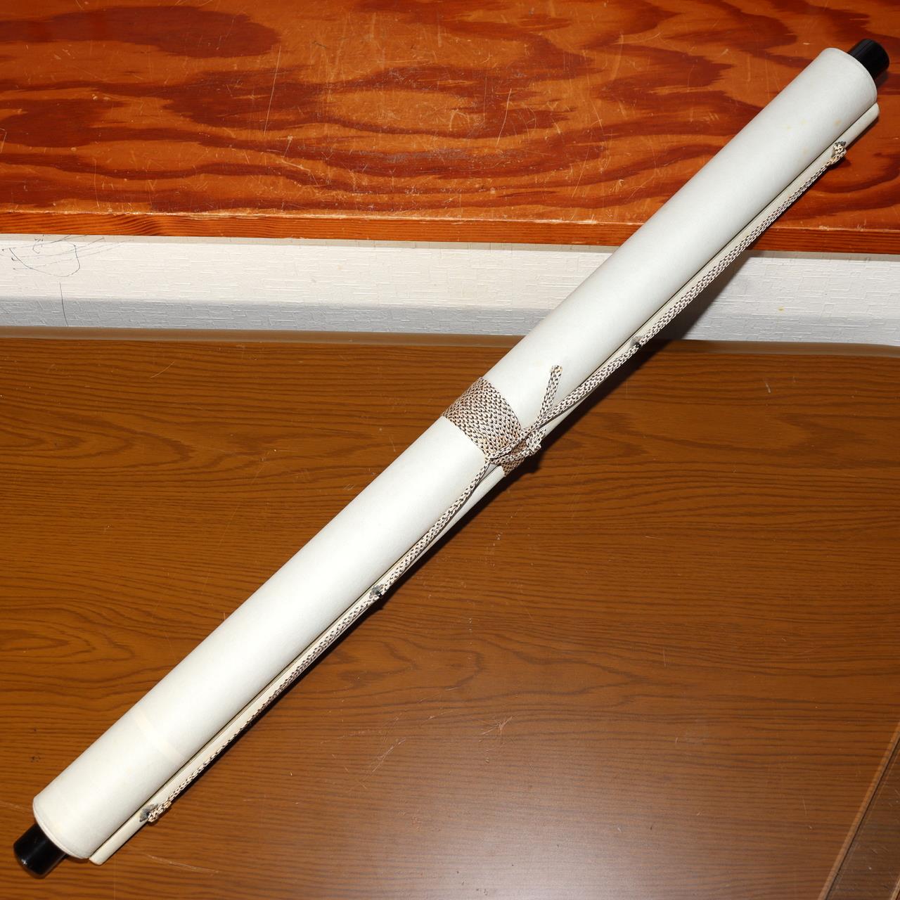 Japanese Hanging Scroll Kakejiku Crow and Loquat Ink Painting w / Box ASO40918