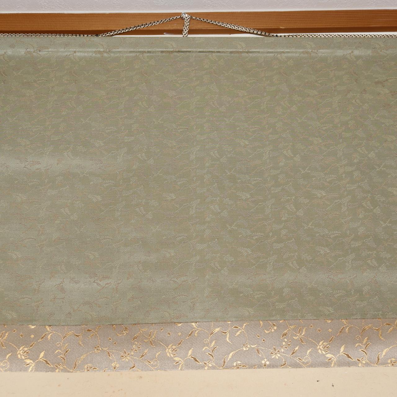 Japanese Hanging Scroll Kakejiku Crow and Loquat Ink Painting w / Box ASO40913