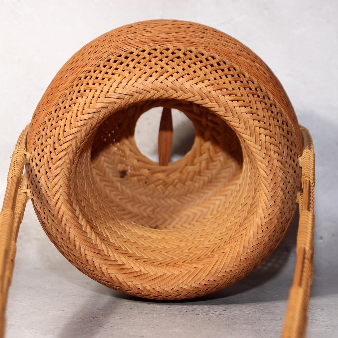 Japanese Bamboo Flower Basket Hanakago Vase Keizo Yagisawa Signed Artist BVO643