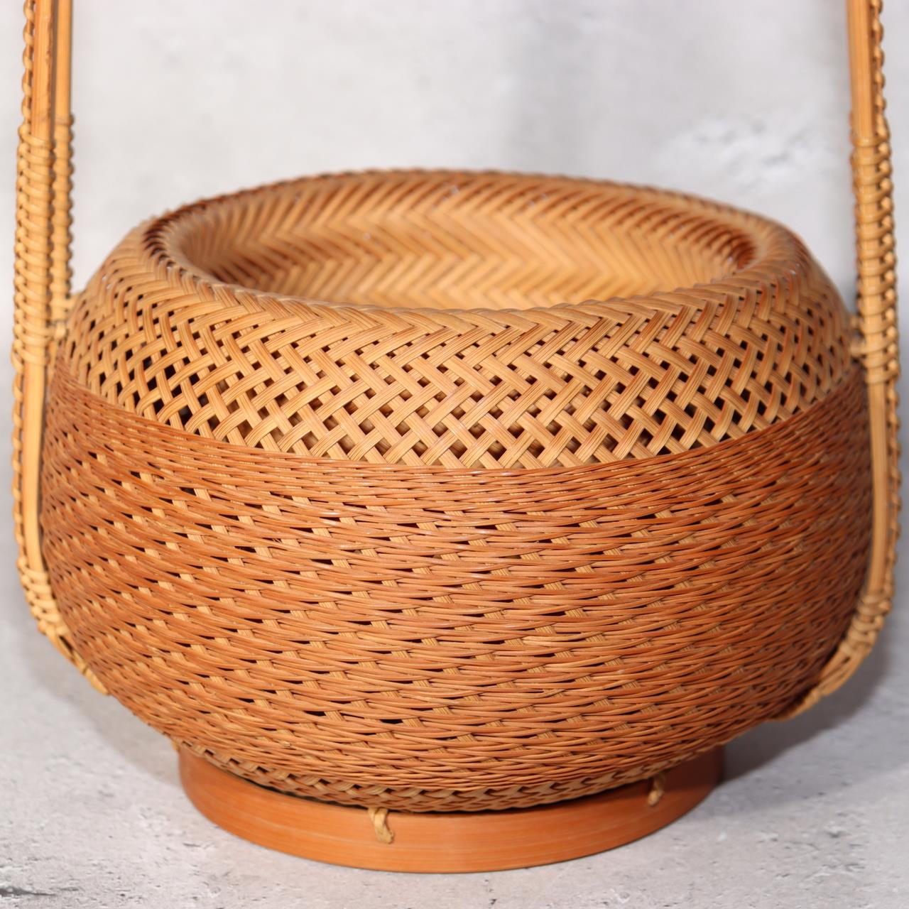 Japanese Bamboo Flower Basket Hanakago Vase Keizo Yagisawa Signed Artist BVO6415