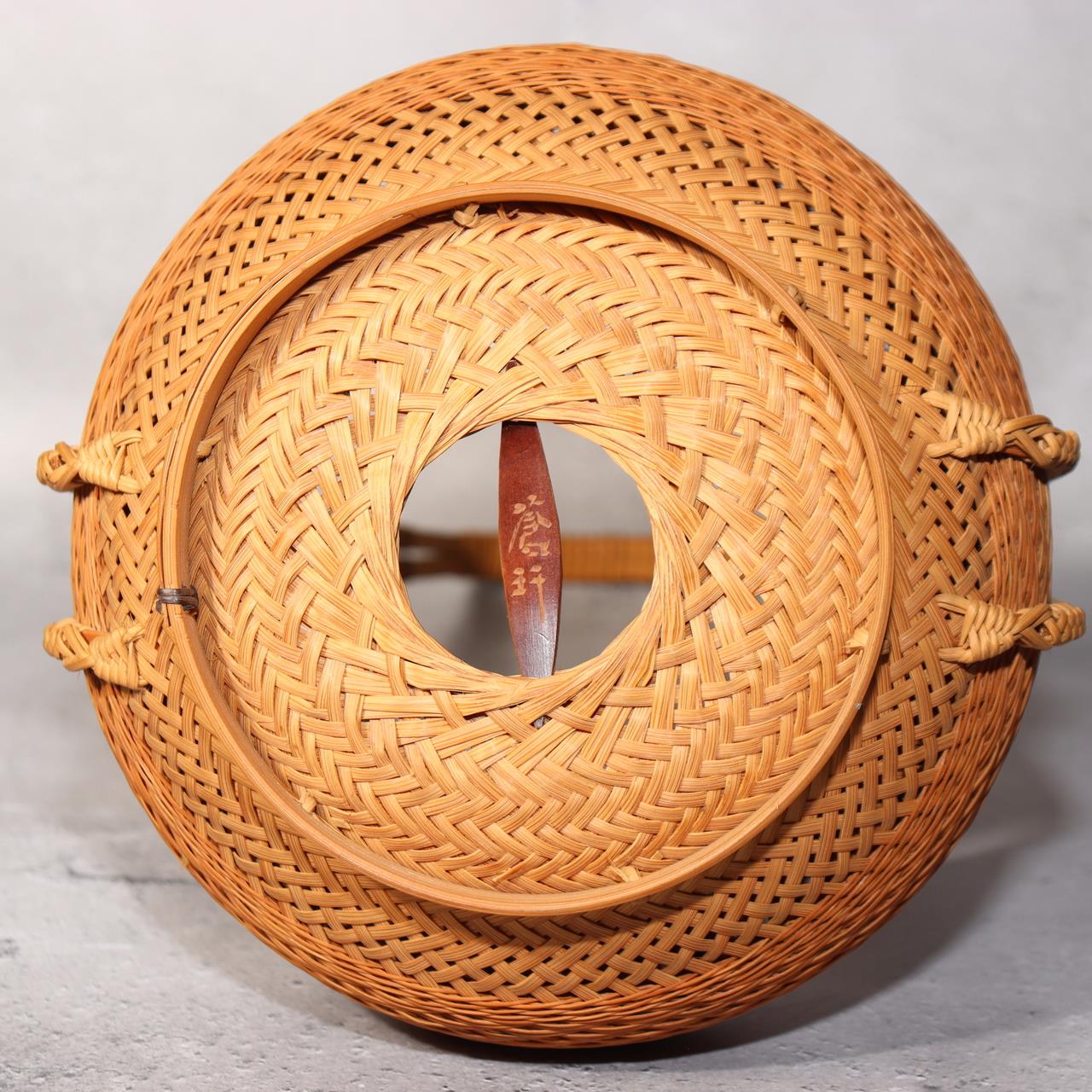 Japanese Bamboo Flower Basket Hanakago Vase Keizo Yagisawa Signed Artist BVO644