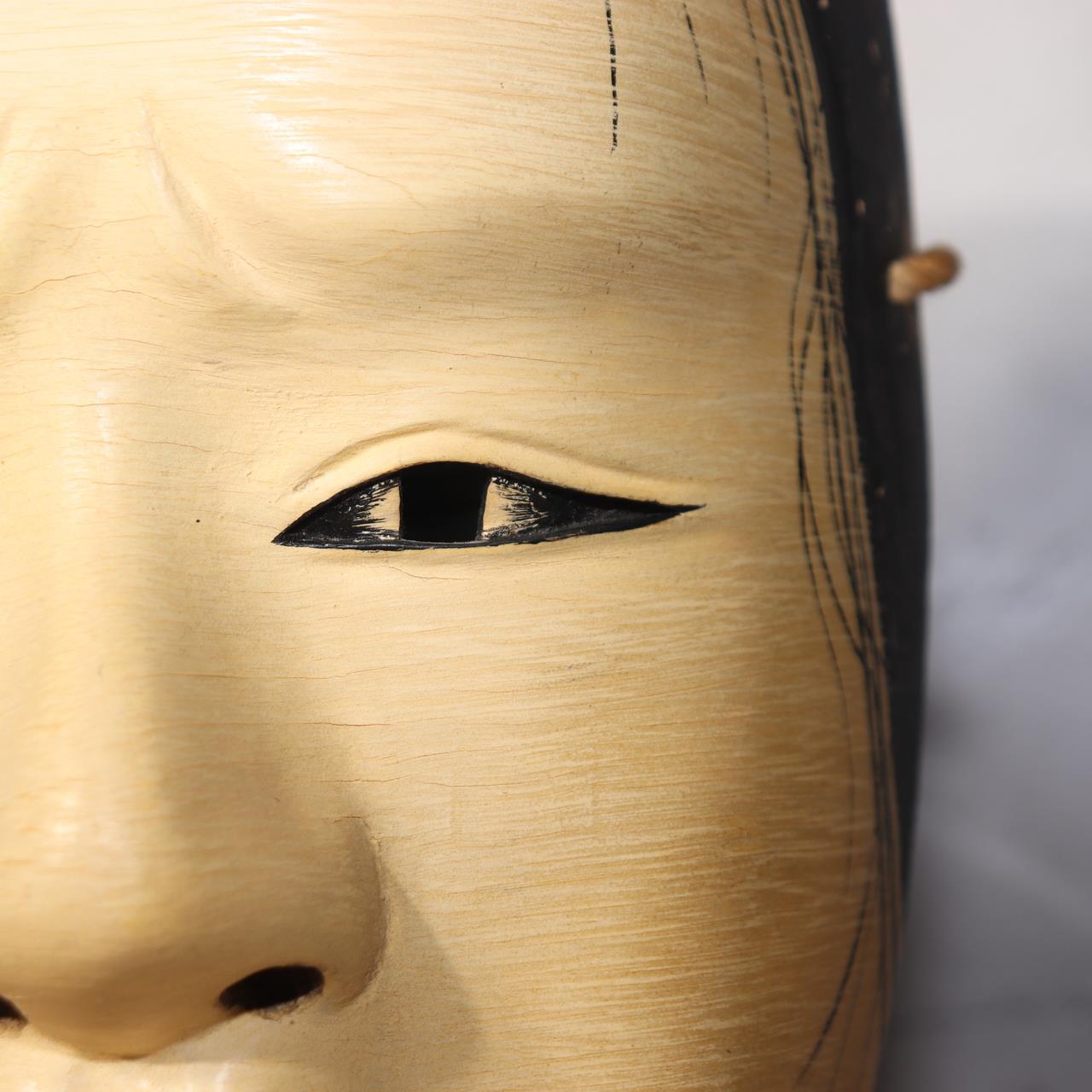 Japanese Noh Mask Jissun-gami Old Woman No Eyebrows Type Wooden Hand-Carved Trad11