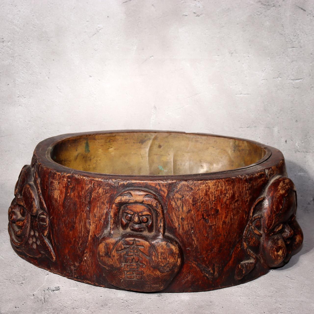 Japanese Wooden Hibachi Brazier Hand-Carved Cat, Lion, Daruma & Noh Mask WO4852