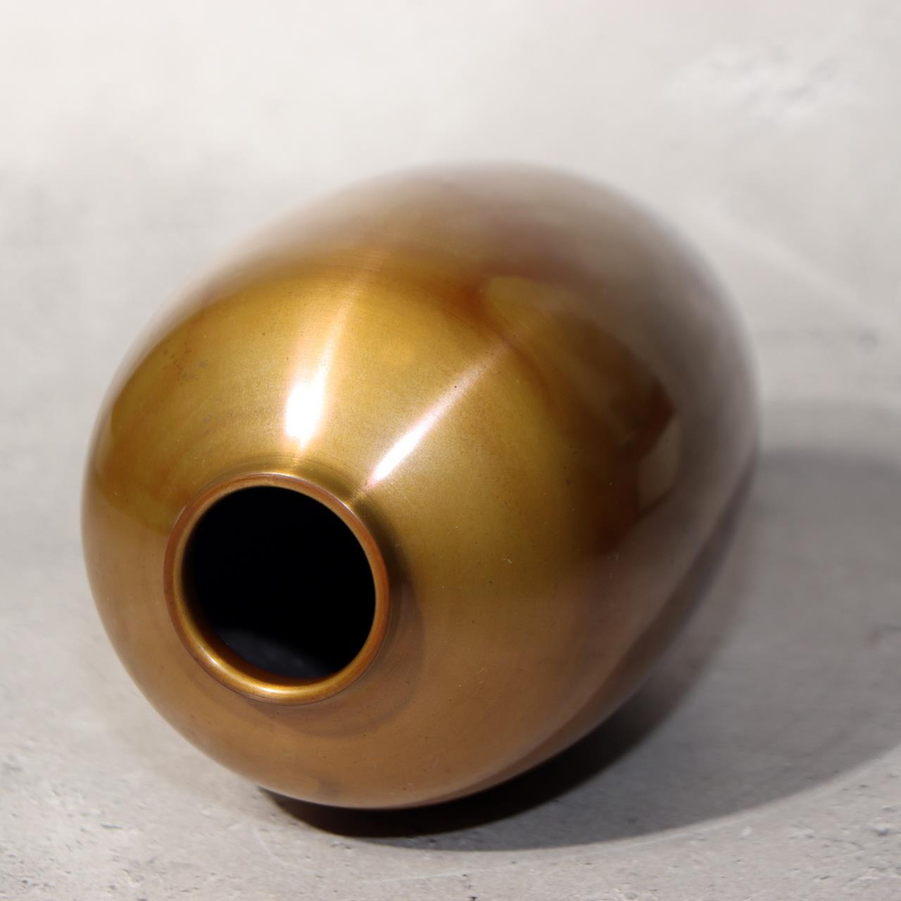 Japanese Bronze Flower Vase Signed Shin Gold Patina Wood Stand Ikebana BV7055