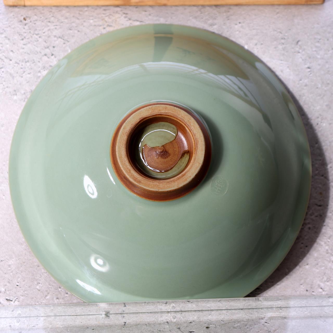 Japanese Celadon Tea Bowl Hira Chawan Fish Design Tezuka Gyokudo Kyoto Box2