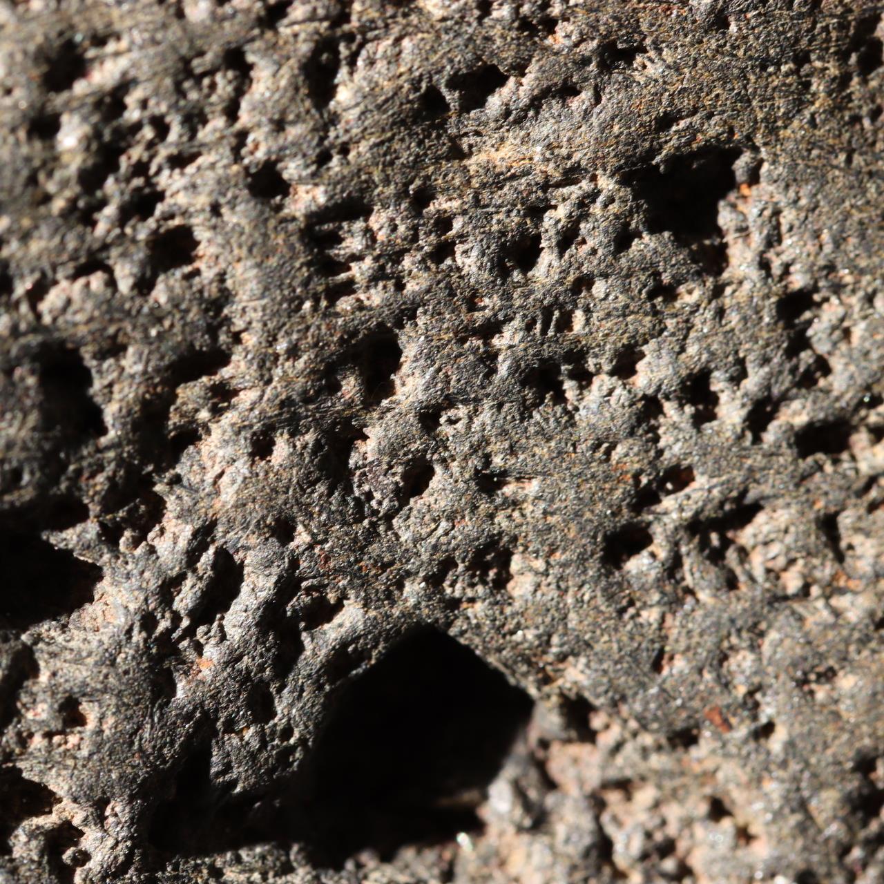 Iron Meteorite Natural Hole Sculptural Regmaglypts Space Rock Heavy 2.9kg SS2204