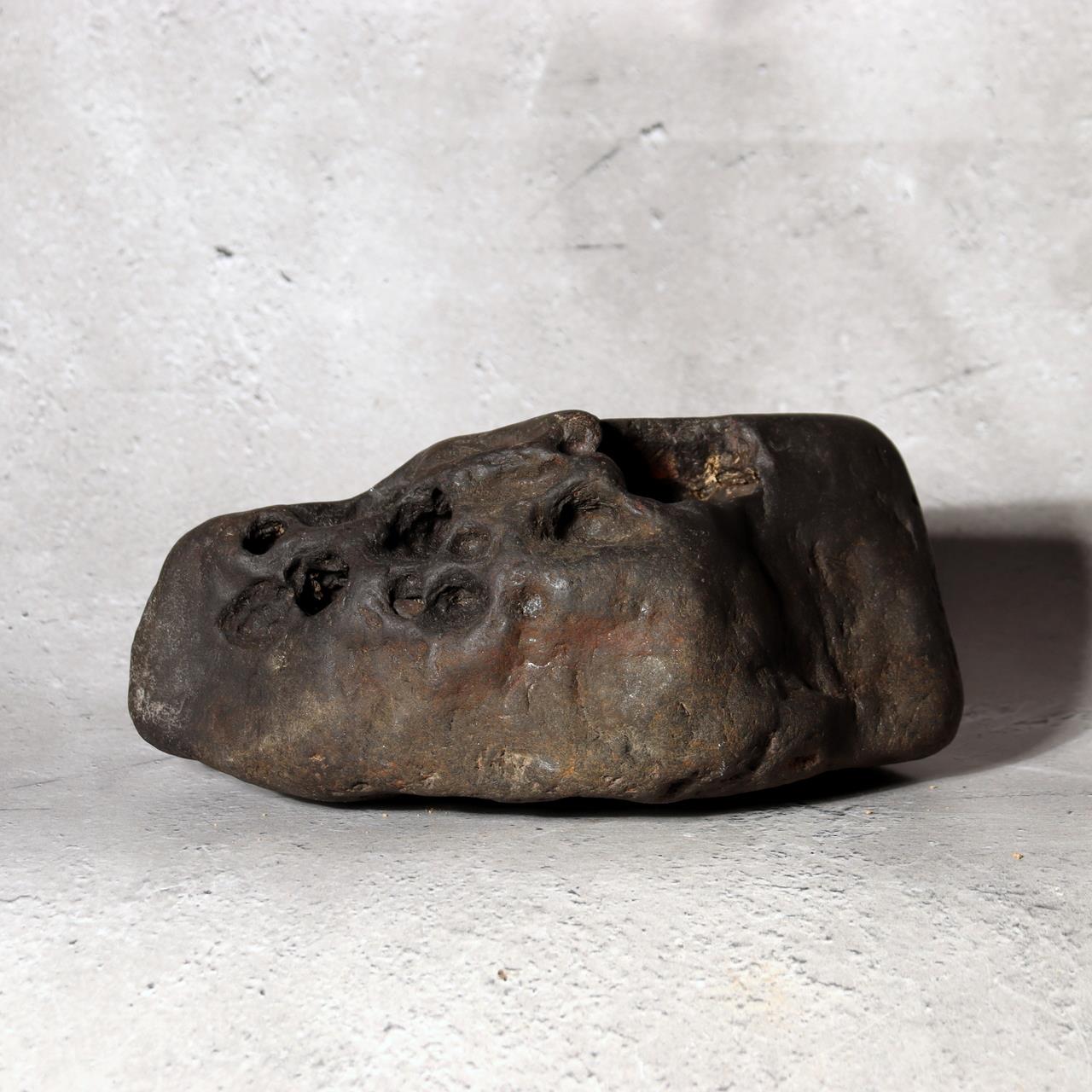 Iron Meteorite Natural Hole Sculptural Regmaglypts Space Rock Heavy 2.9kg SS2207