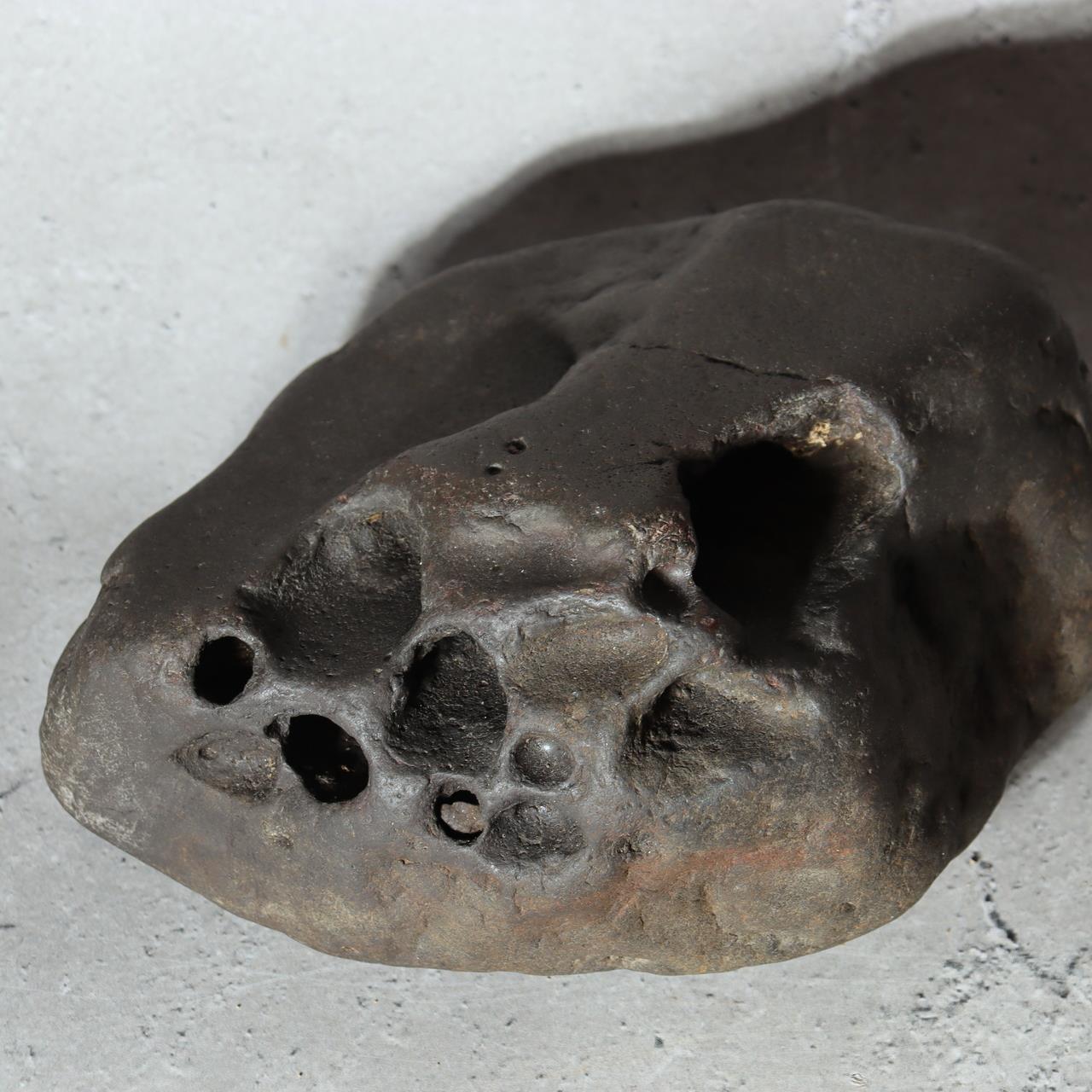 Iron Meteorite Natural Hole Sculptural Regmaglypts Space Rock Heavy 2.9kg SS2200