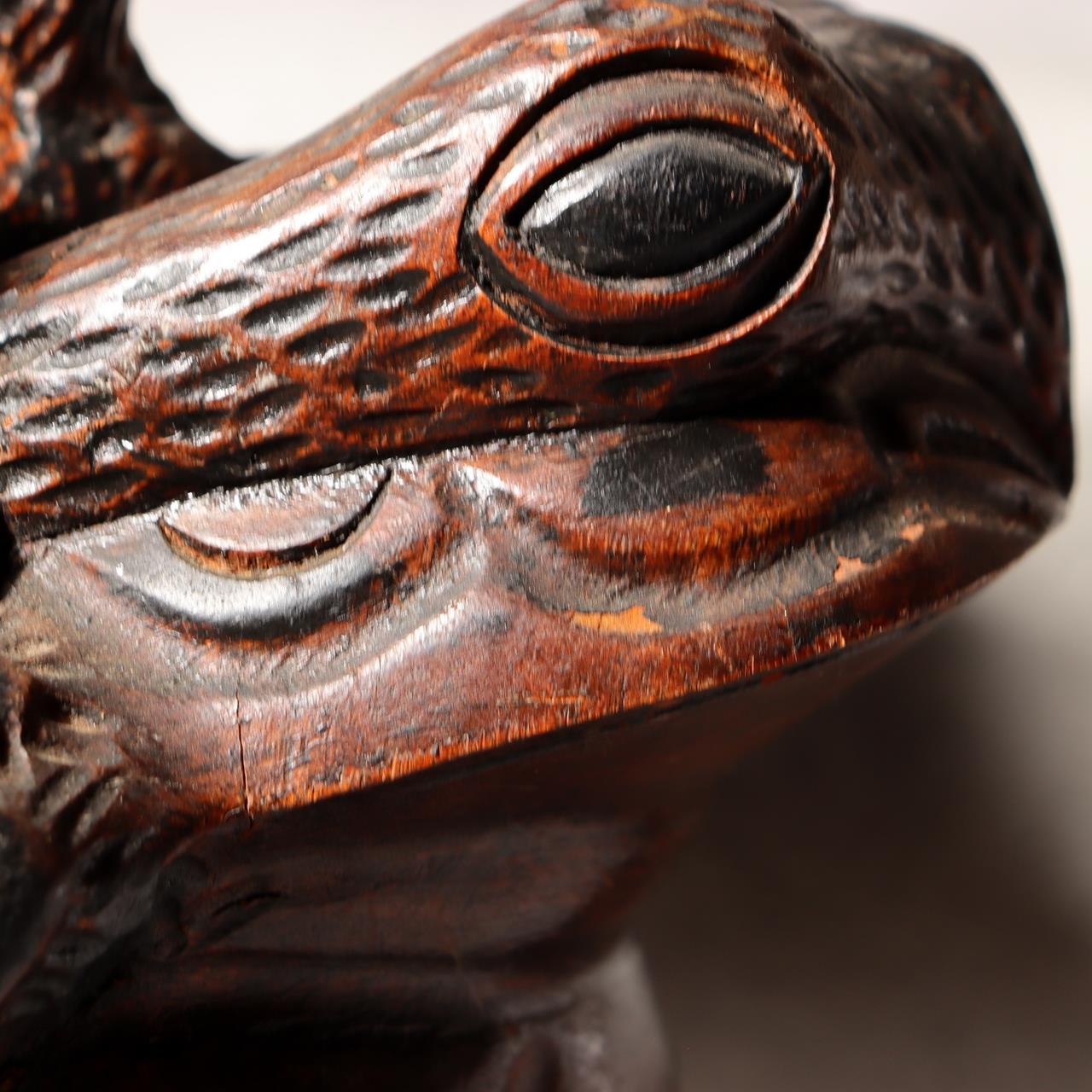 Japanese Vintage Wood Carving Toad Frog Statue Okimono Glass Eyes Wealth WO51611
