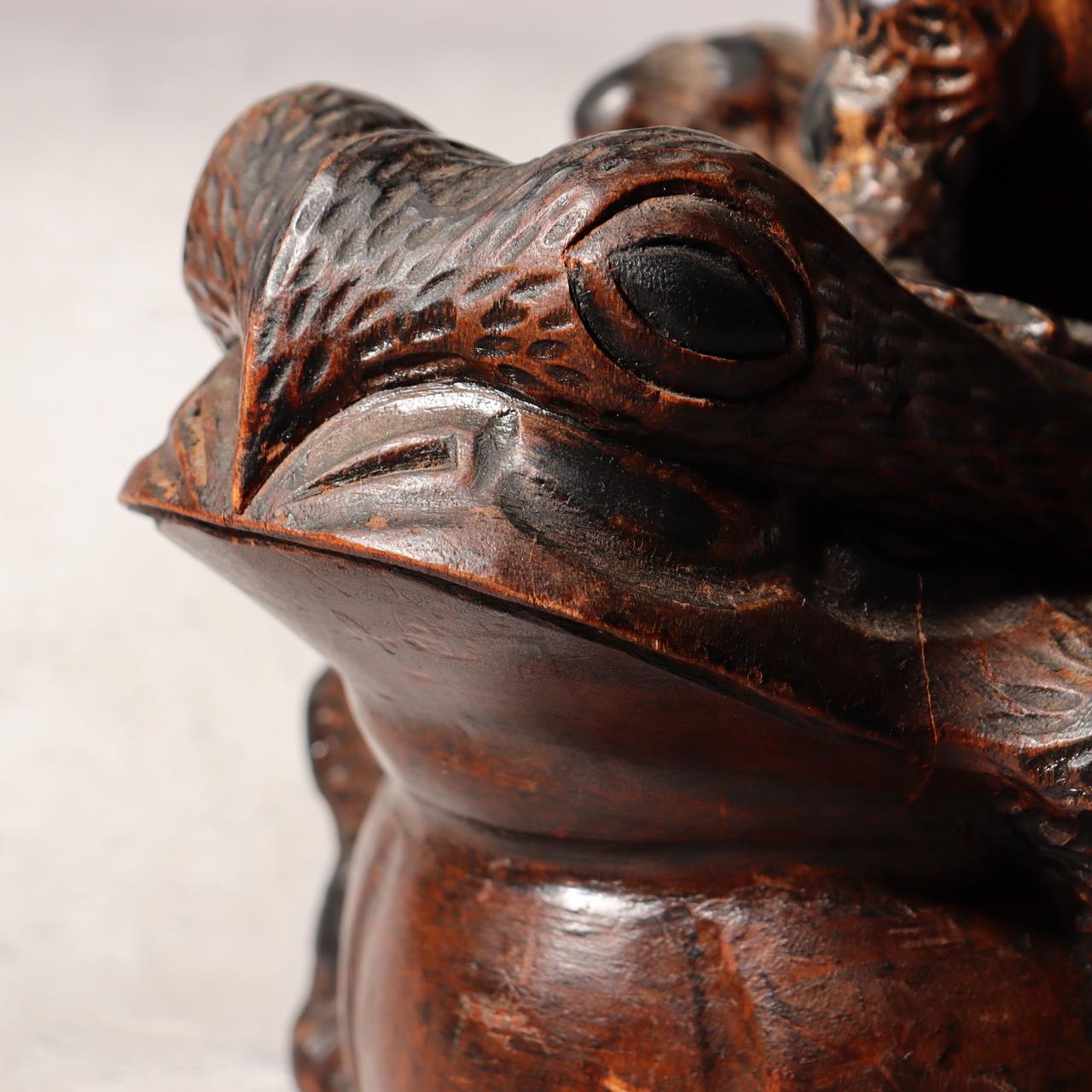 Japanese Vintage Wood Carving Toad Frog Statue Okimono Wealth Parent