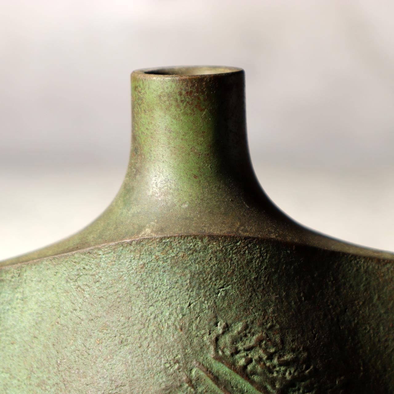 Japanese Vintage Bronze Flower Vase Ikebana Crane Bird Green Patina 18.5cm BV71612