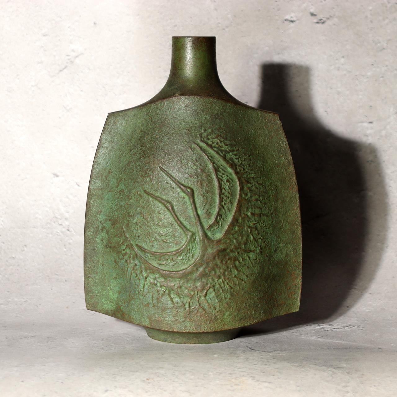Japanese Vintage Bronze Flower Vase Ikebana Crane Bird Green Patina 18.5cm BV7165