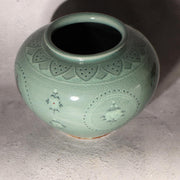 Korean Goryeo Celadon Vase Jar Koam Nam Jung-sik Signed Chrysanthemum Box 198812