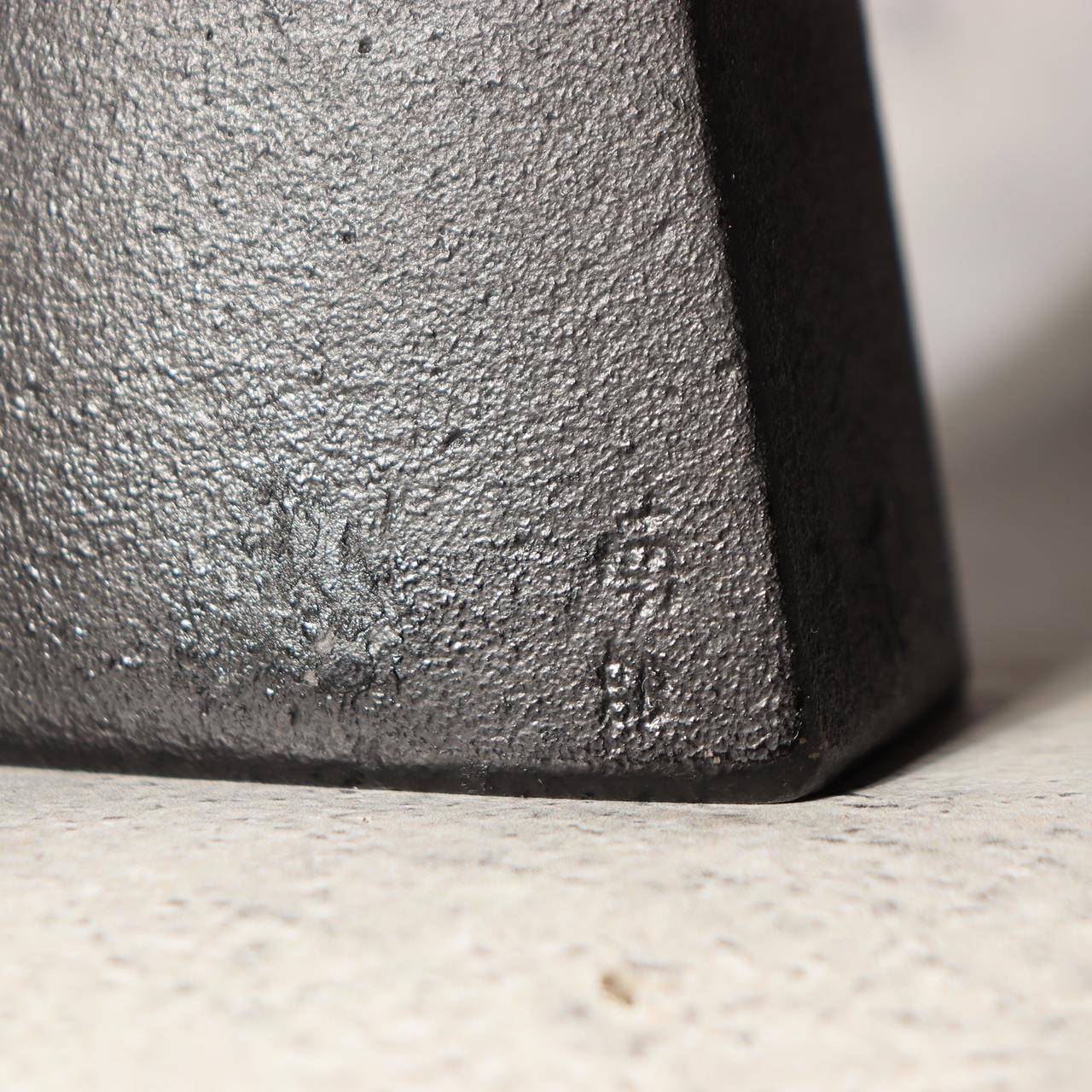 Japanese Nanbu Tekki Cast Iron Flower Vase Modern Twist Minimalist Ikebana BV7186