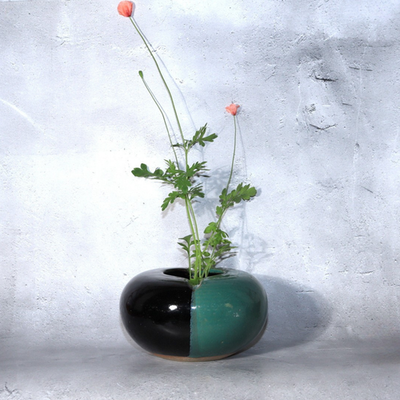Japanese Ushinoto Kiln Round Vessel Iconic Green & Black Bi-color Design pottery0