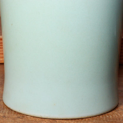 MIYANAGA TOZAN Japanese celadon porcelain vase signed w / box PV214