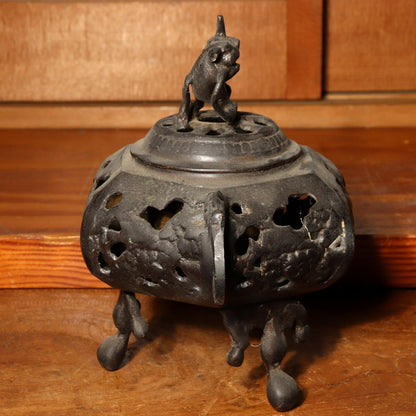 Japanese Bronze Incense Burner censer Lion design BOS622