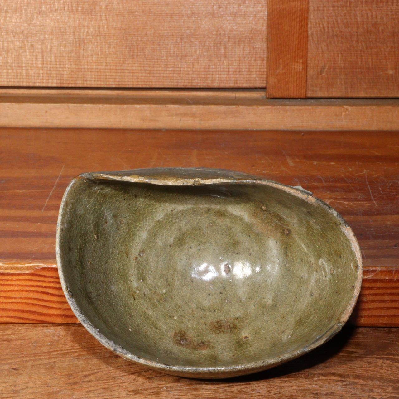 Japanese Antique Ao Karatsu pottery Tea bowl Early 17th century PCP190