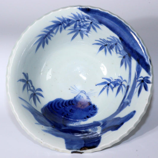 Japanese Tiger pattern Antique Porcelain Imari ware Bowl IP109