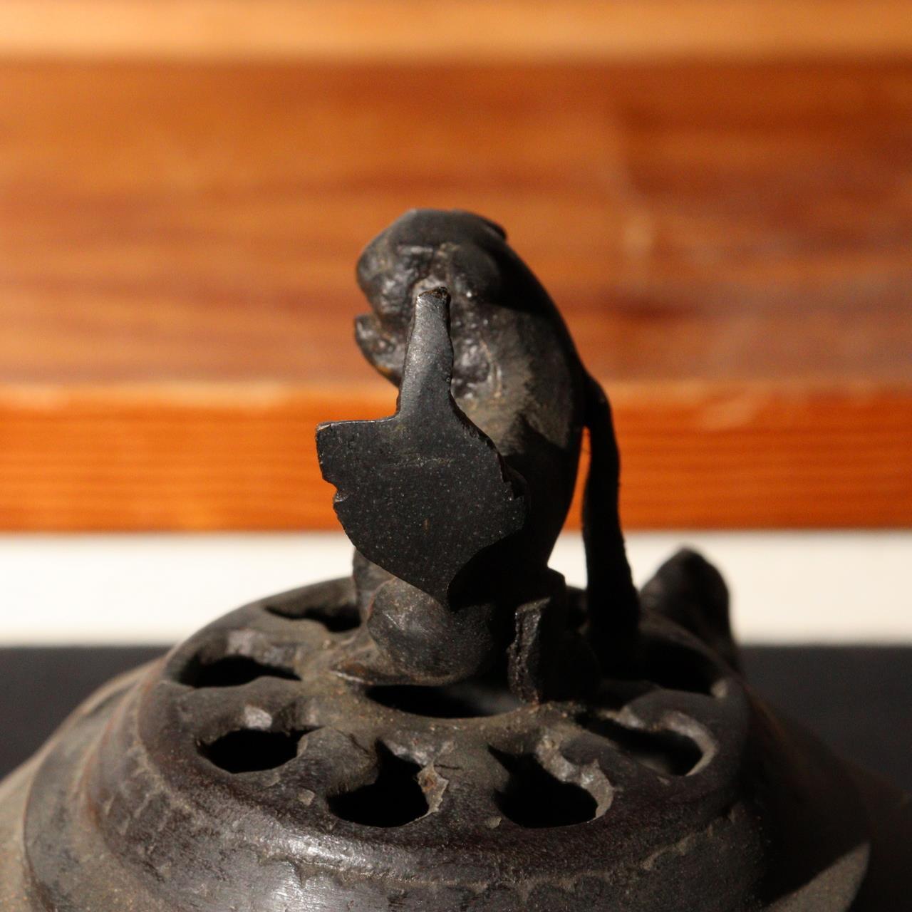 Japanese Bronze Incense Burner censer Lion design BOS622