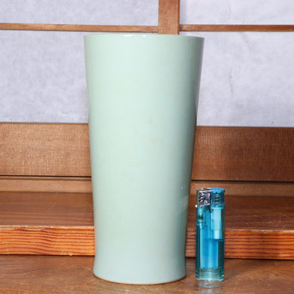 MIYANAGA TOZAN Japanese celadon porcelain vase signed w / box PV214