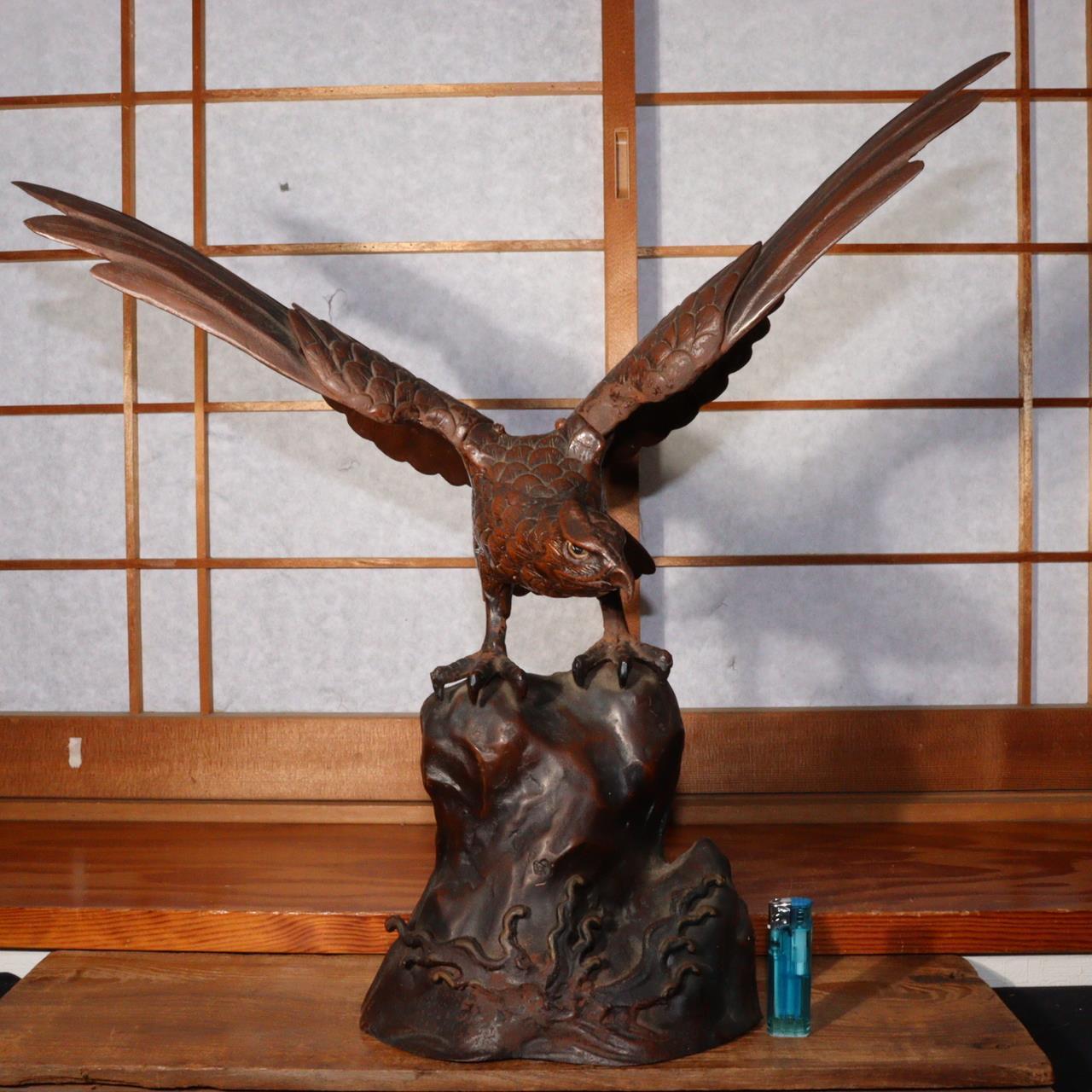 Japanese Iron Hawk figurine Ornament BOS771