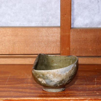 Japanese Antique Ao Karatsu pottery Tea bowl Early 17th century PCP190