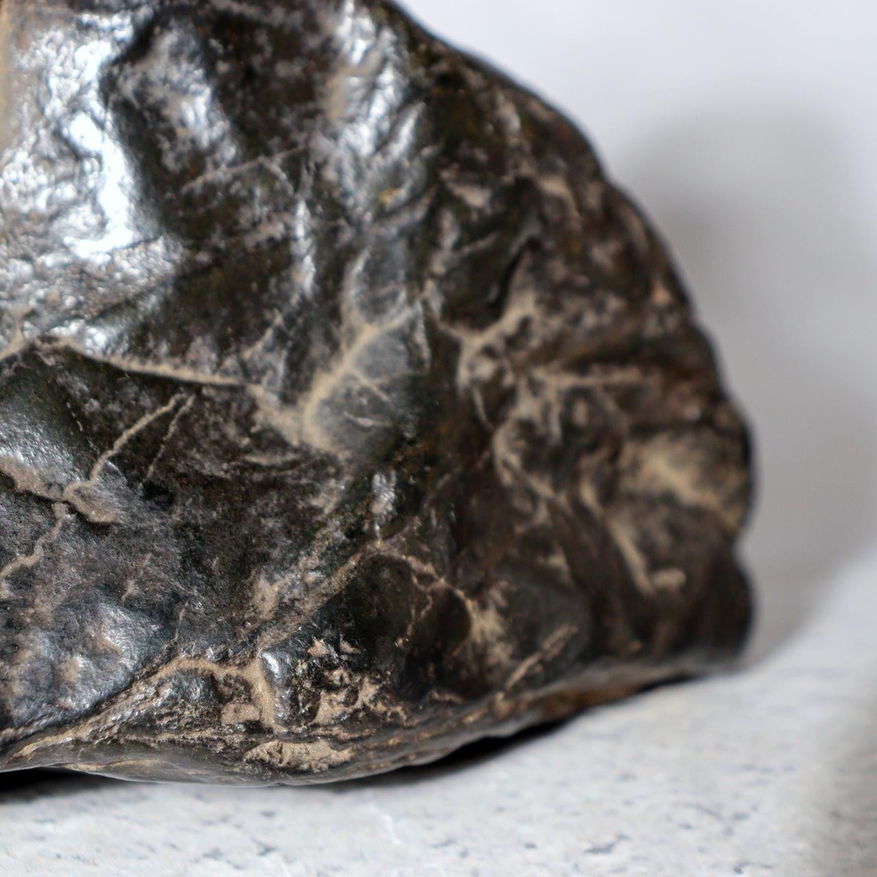 Japanese Suiseki Viewing Stone Black Mountain Peak Yamagata-ishi White Veins10