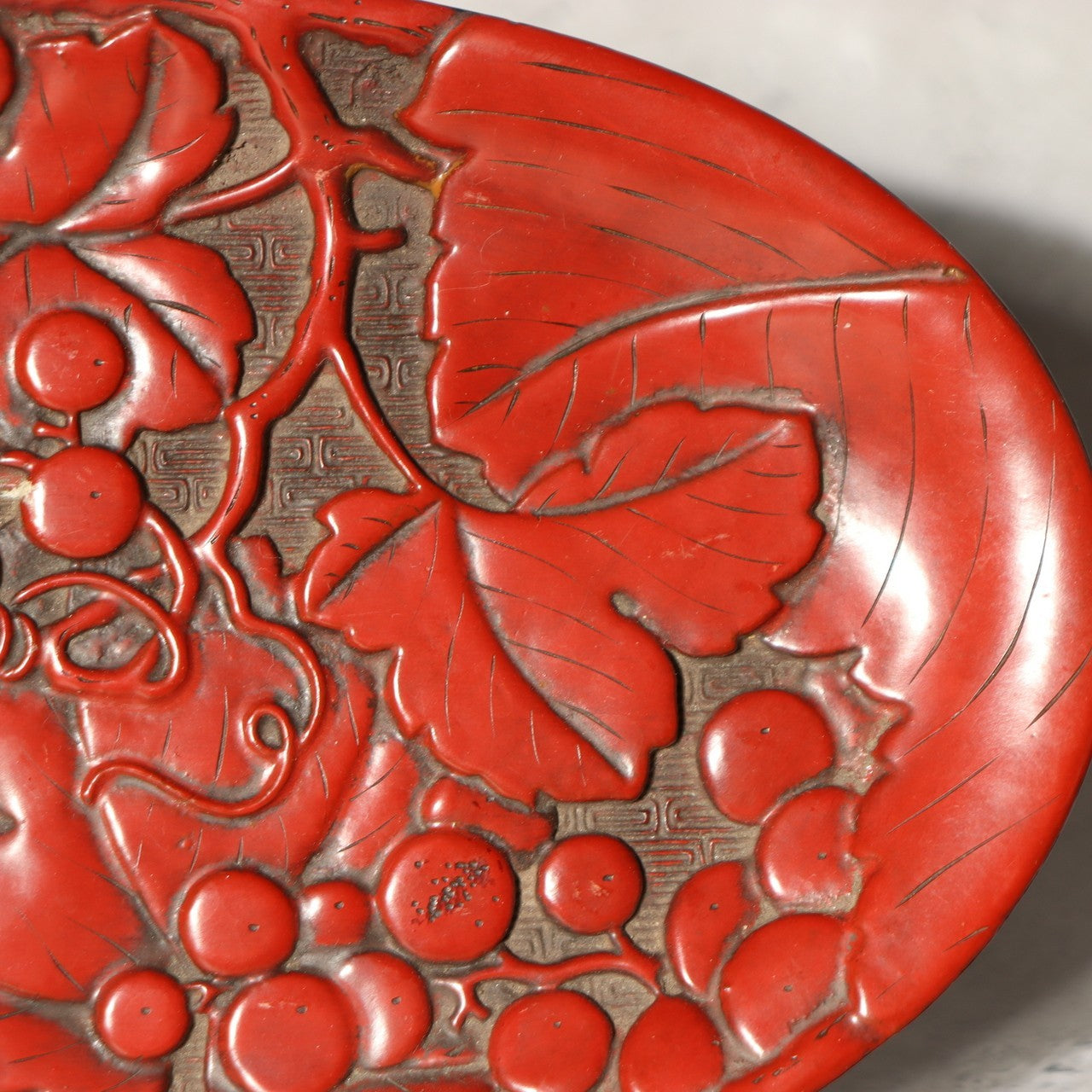 Japanese Vintage Carved Wood Lacquer Tray Tsuishu Red Grapes Design Small WO5123