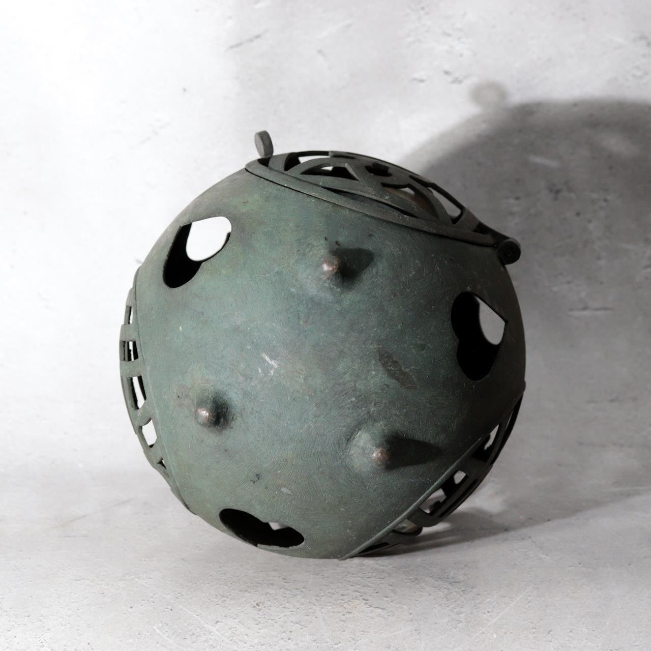 Japanese Vintage Bronze Spherical Hanging Lantern Openwork with Chain BOSa586