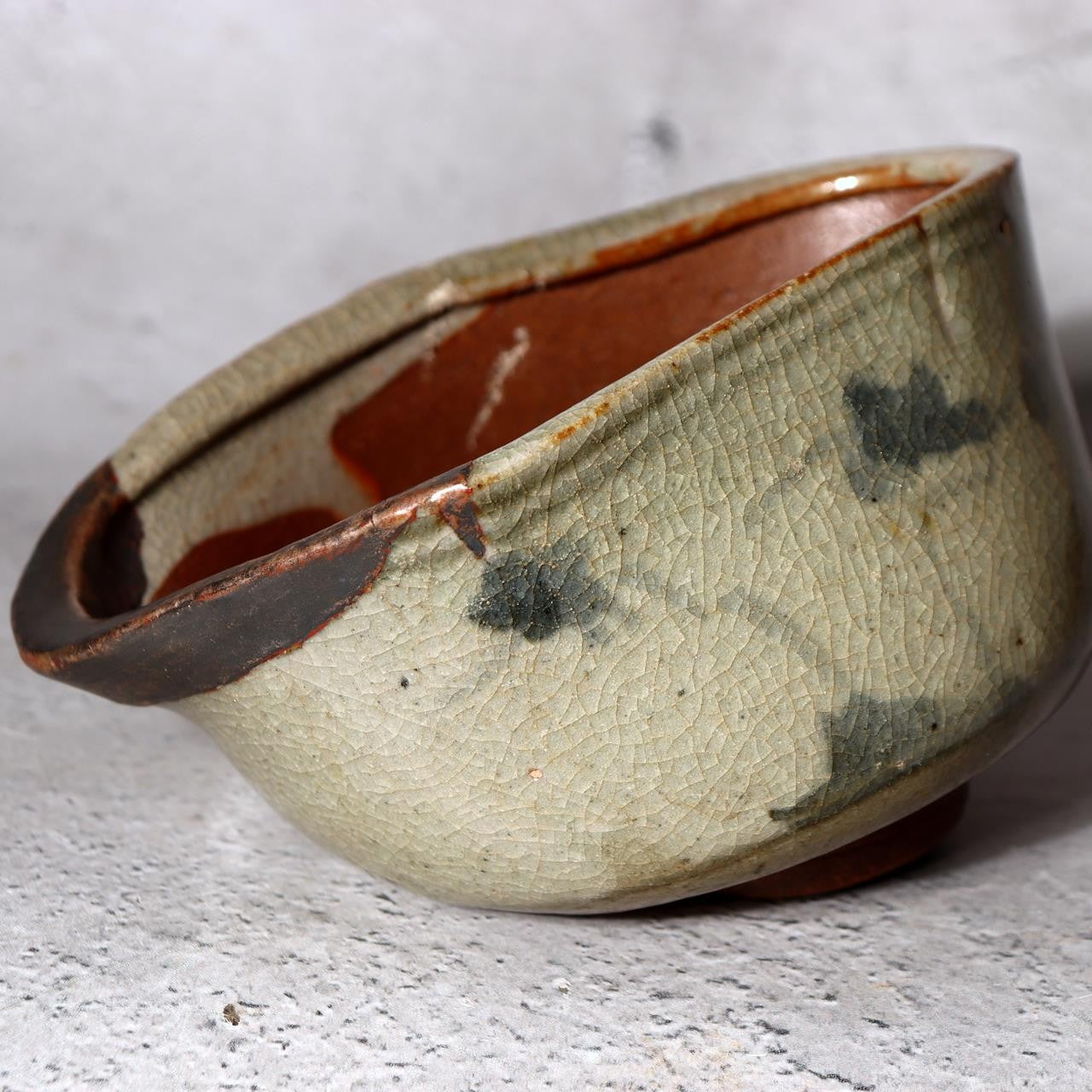 Antique Japanese Karatsu Tea Bowl Chawan Kihara Kiln Distorted Shape Box PCP2777