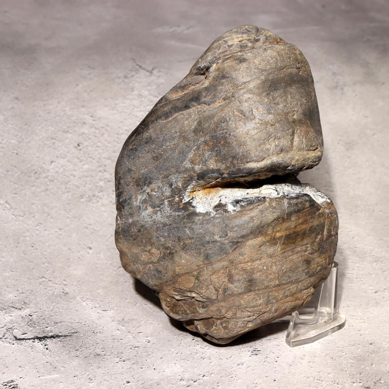 Japanese Suiseki Viewing Stone Natural River Rock White Vein Rustic Zen Art1